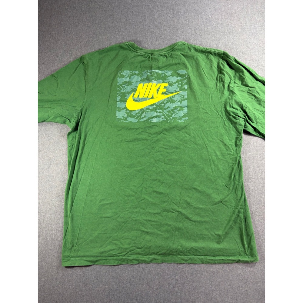 Nike Mens XL Long Sleeve Graphic T-Shirt Green Yellow Camo Back Logo Tee
